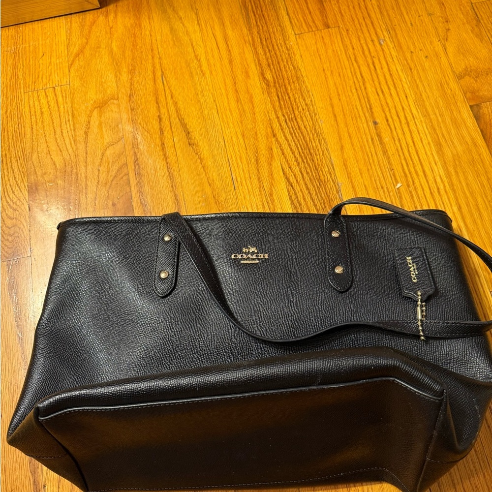 Coach Black Pebbled Leather Tote with Structured Design